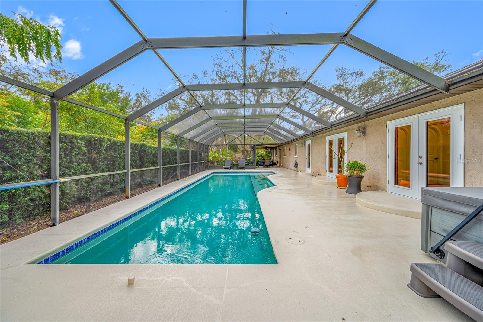 Image 37 of 84 For 1813 Riverhills Drive