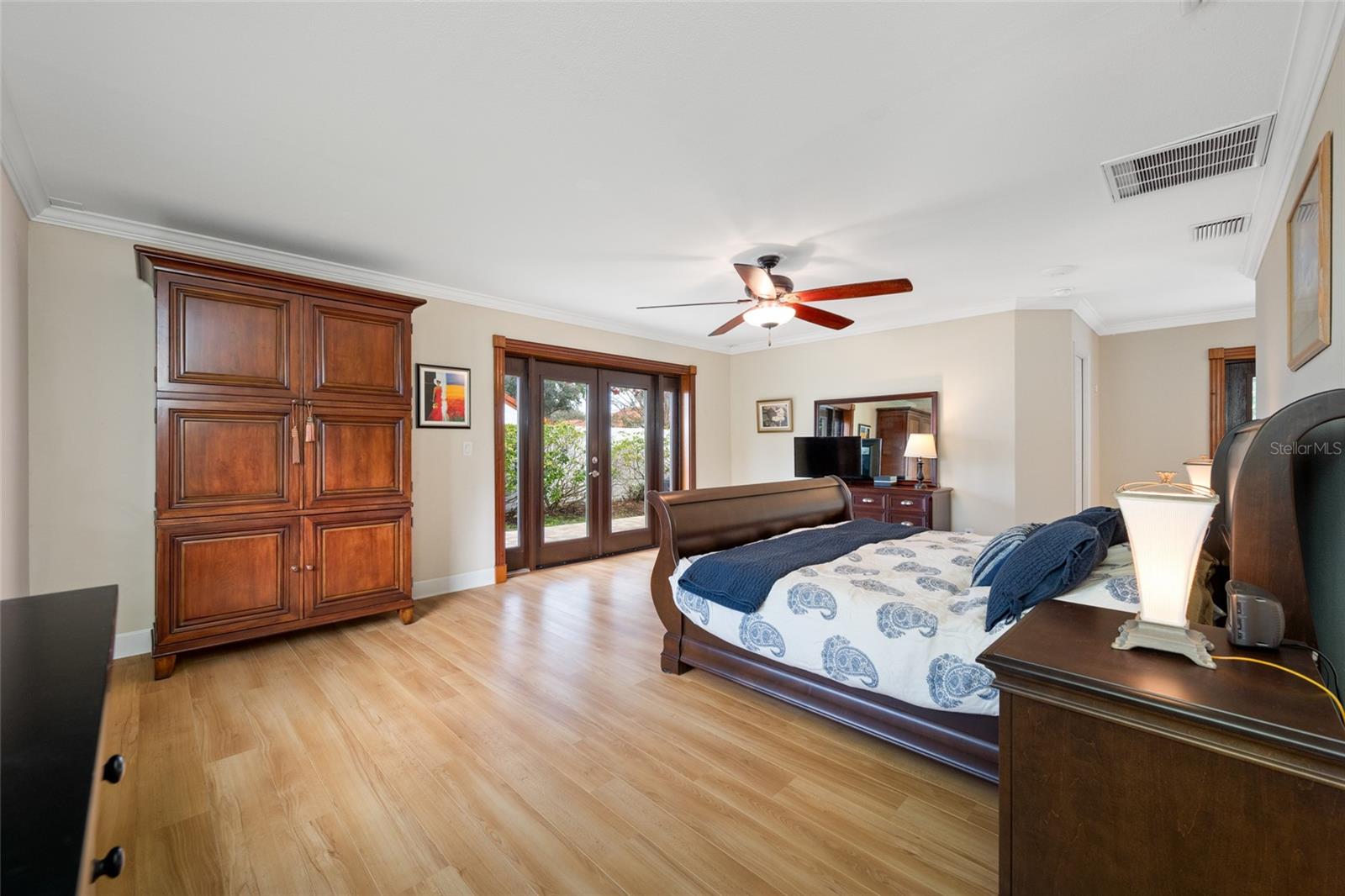 Image 45 of 84 For 1813 Riverhills Drive