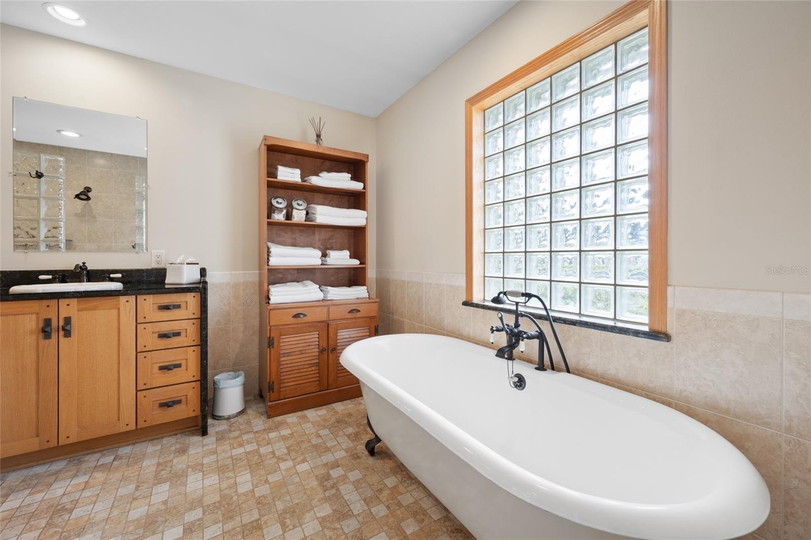 Image 53 of 84 For 1813 Riverhills Drive