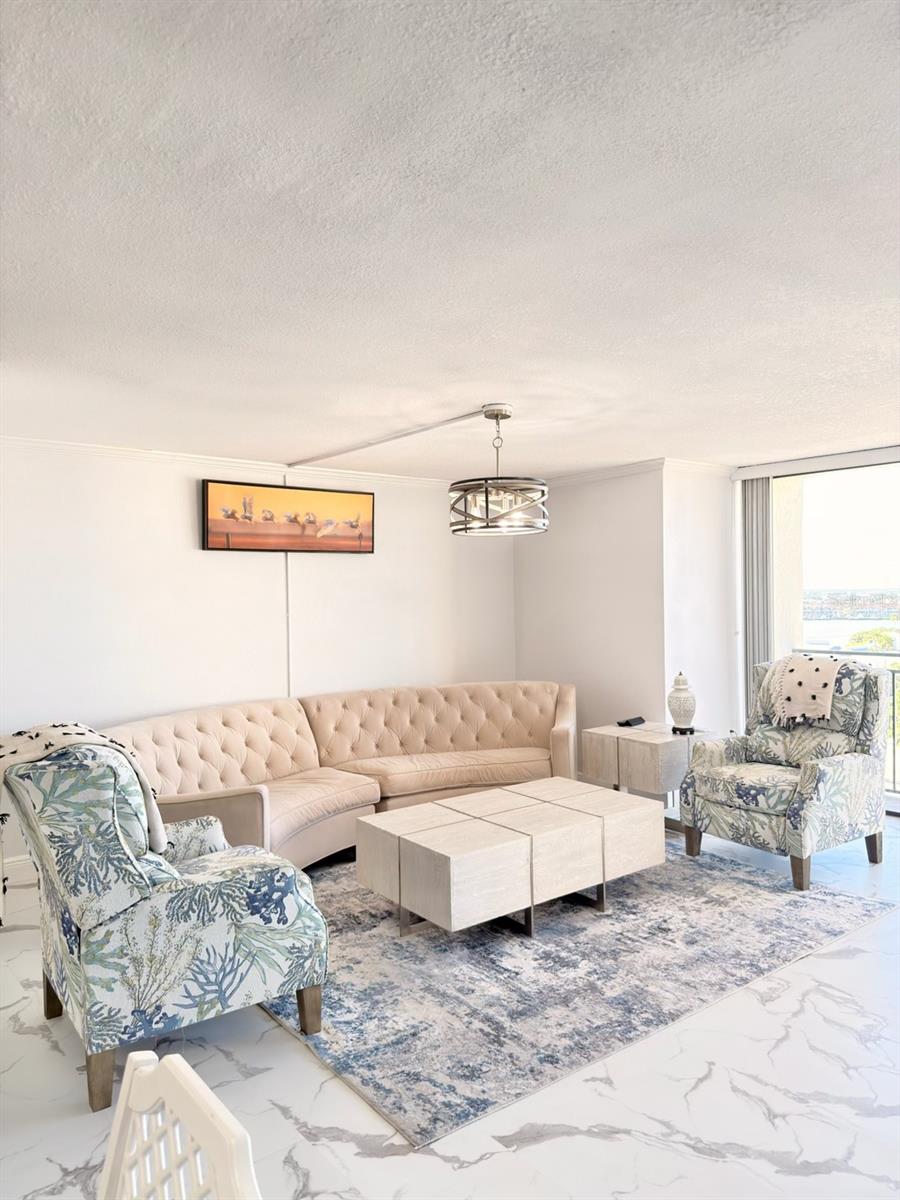 Image 11 of 56 For 1380 Gulf Boulevard 805