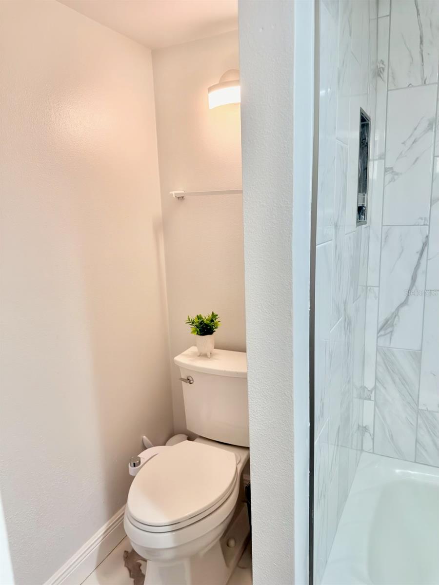 Image 26 of 56 For 1380 Gulf Boulevard 805