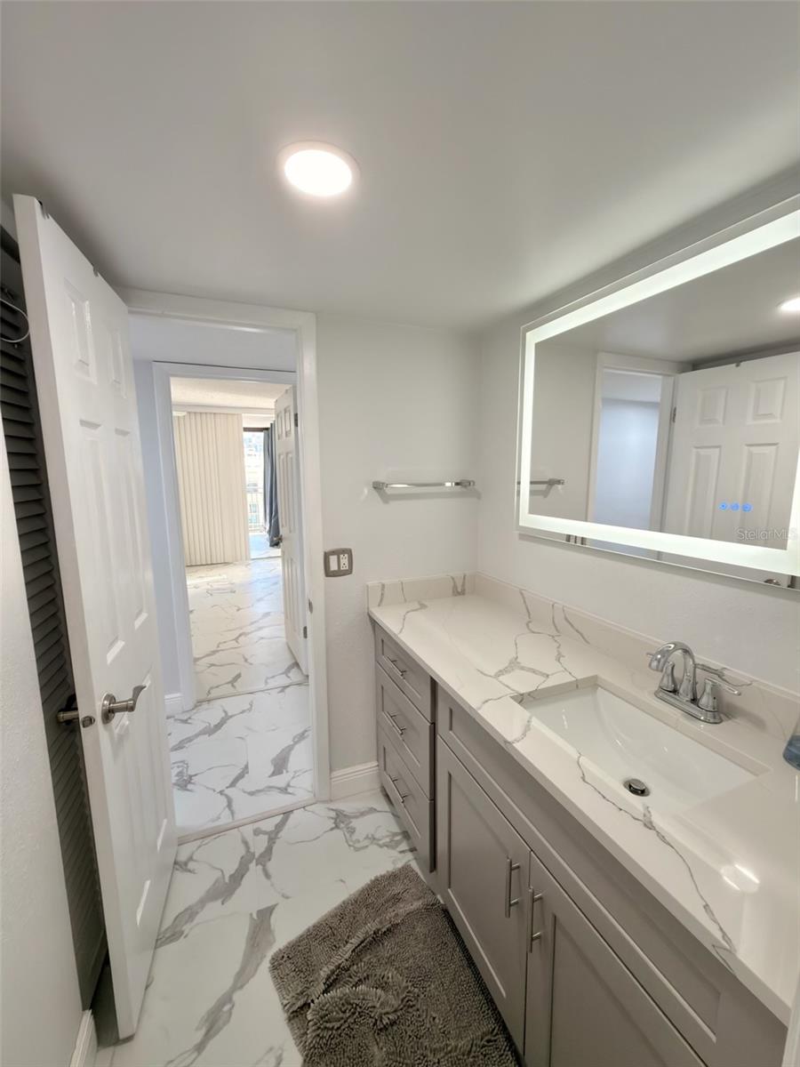 Image 31 of 56 For 1380 Gulf Boulevard 805