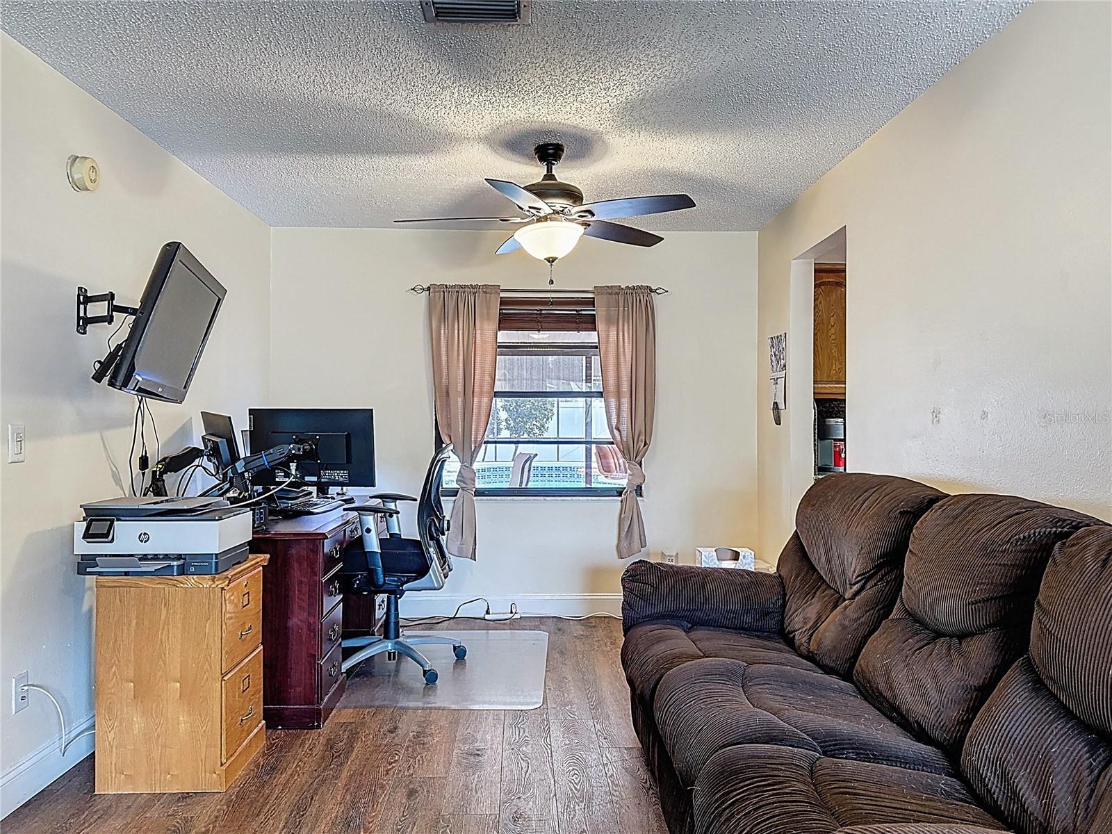 Image 9 of 59 For 4108 Tyndale Drive