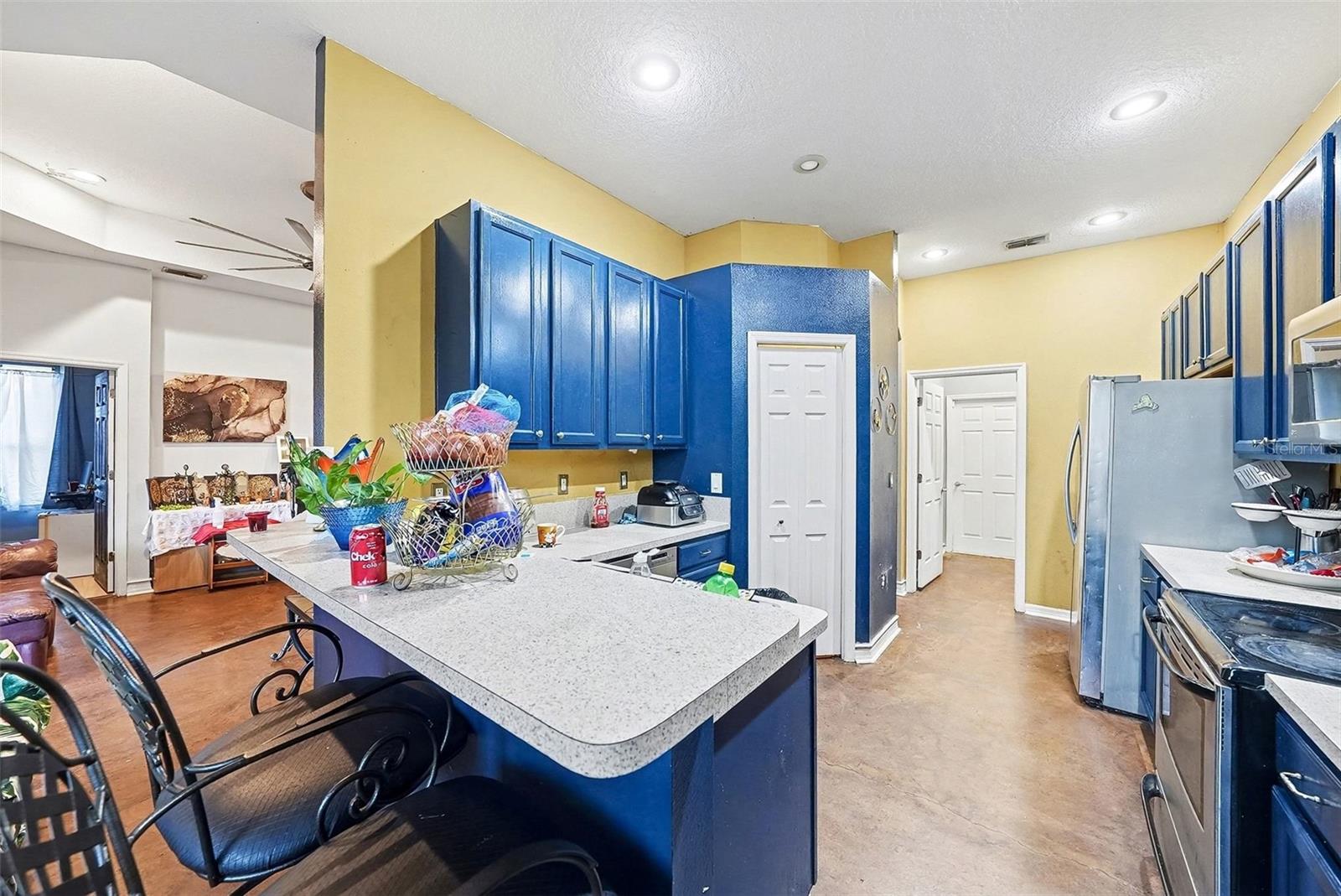 Listing photo id 10 for 37110 Highland Bluff Circle