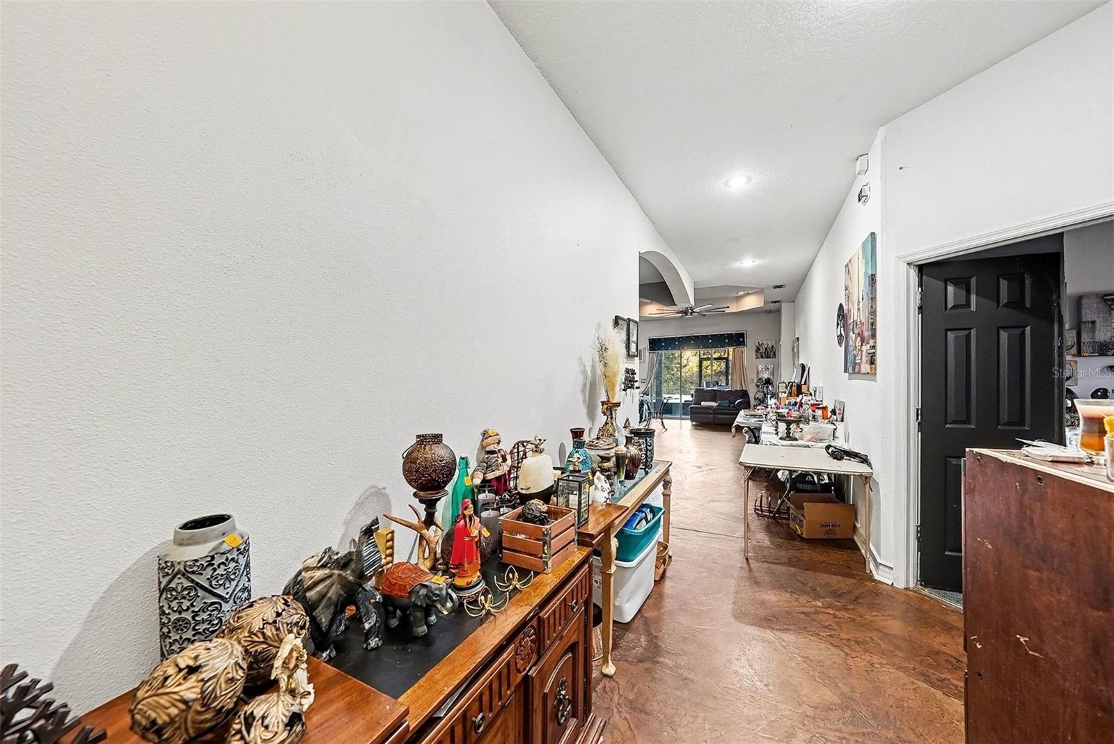 Listing photo id 1 for 37110 Highland Bluff Circle