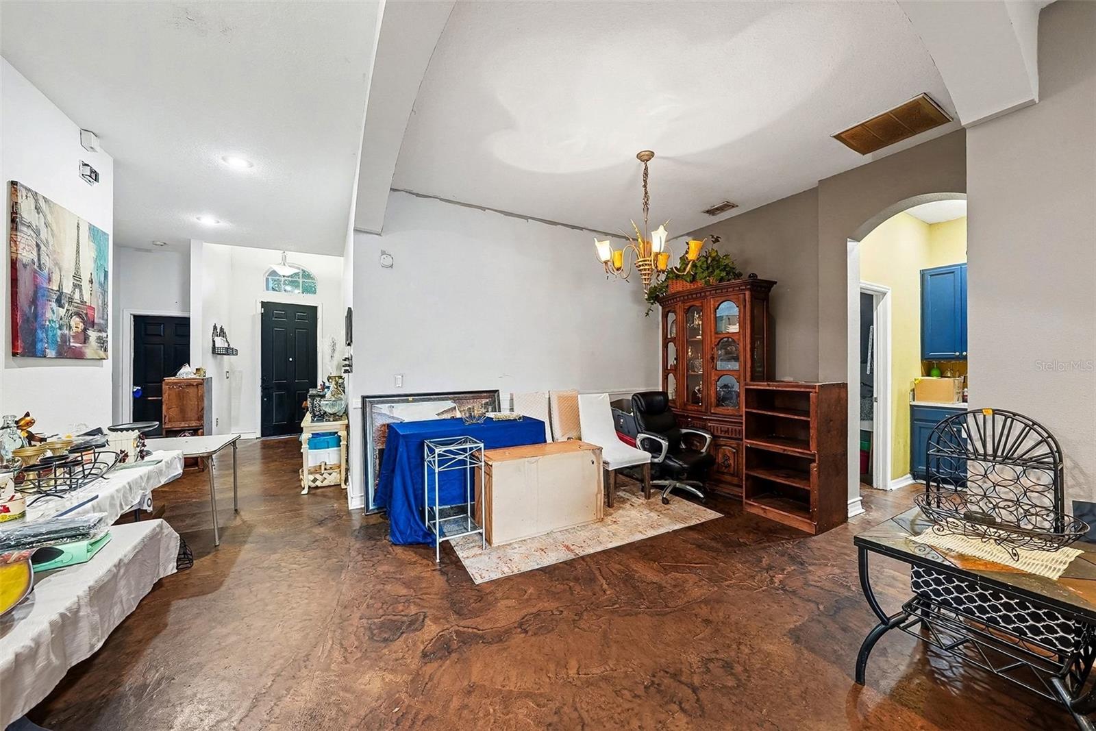 Listing photo id 6 for 37110 Highland Bluff Circle