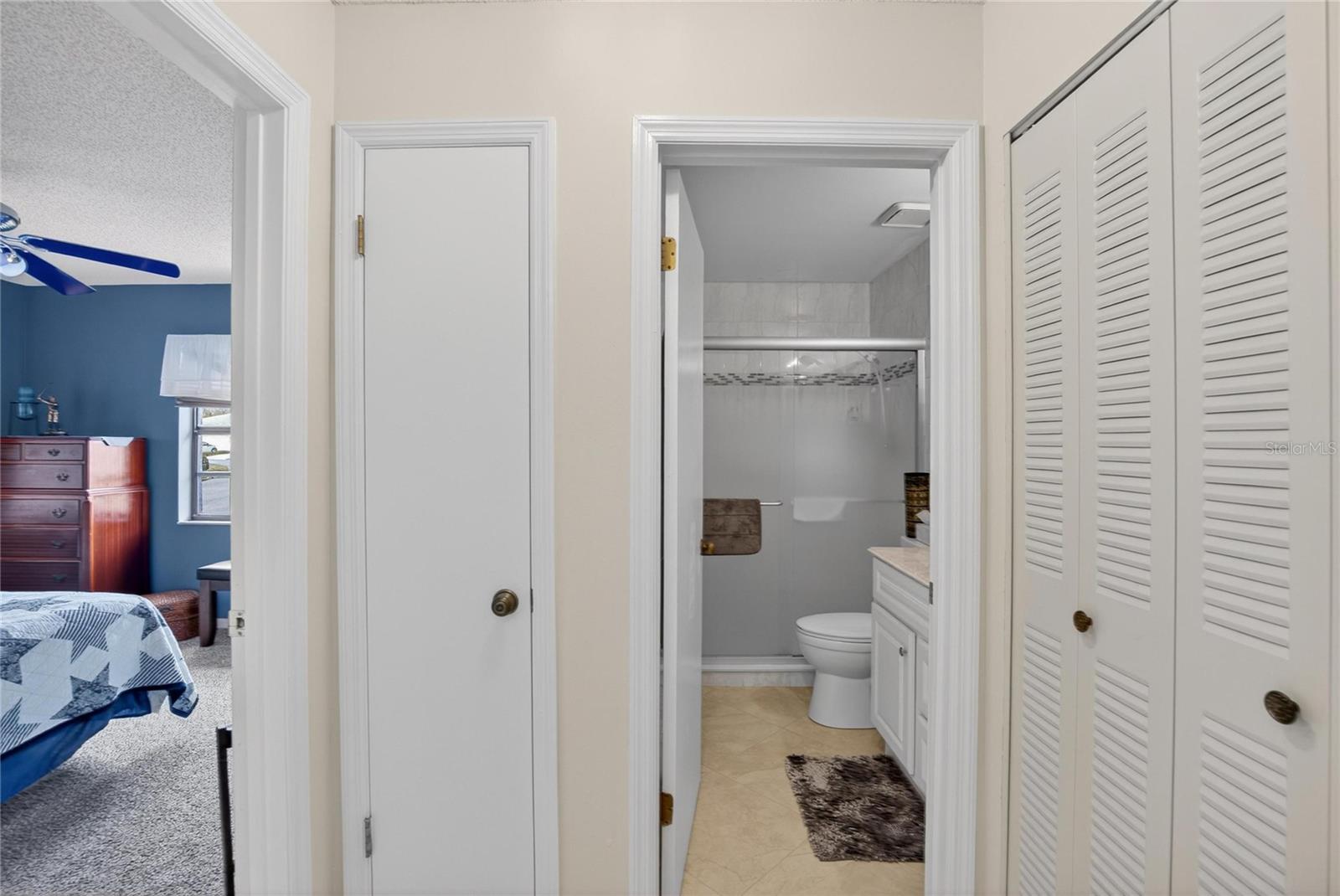 Image 16 of 53 For 2003 Hartlebury Way 432