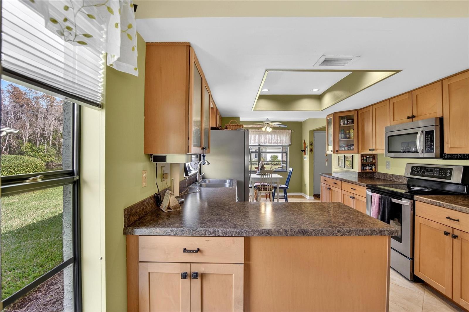 Image 26 of 53 For 2003 Hartlebury Way 432