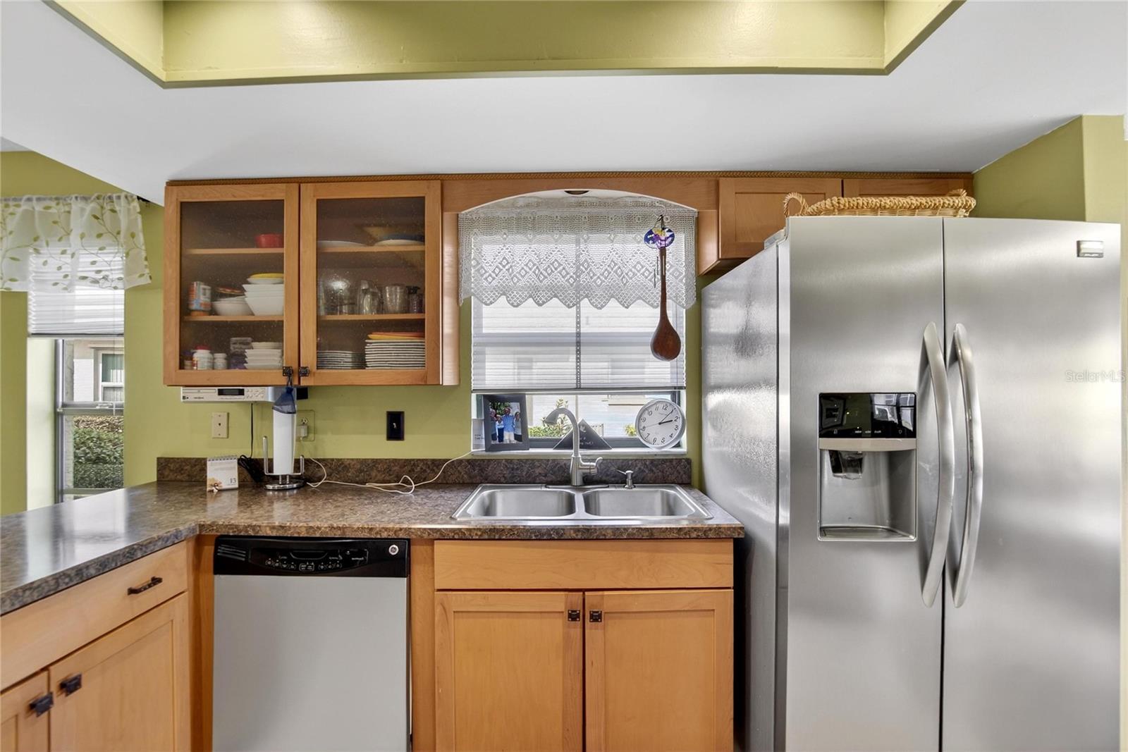 Image 30 of 53 For 2003 Hartlebury Way 432