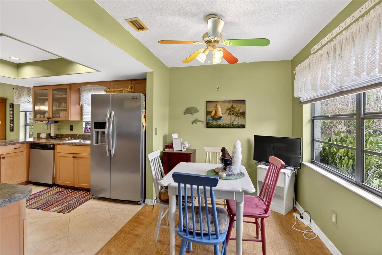 Image 31 of 53 For 2003 Hartlebury Way 432