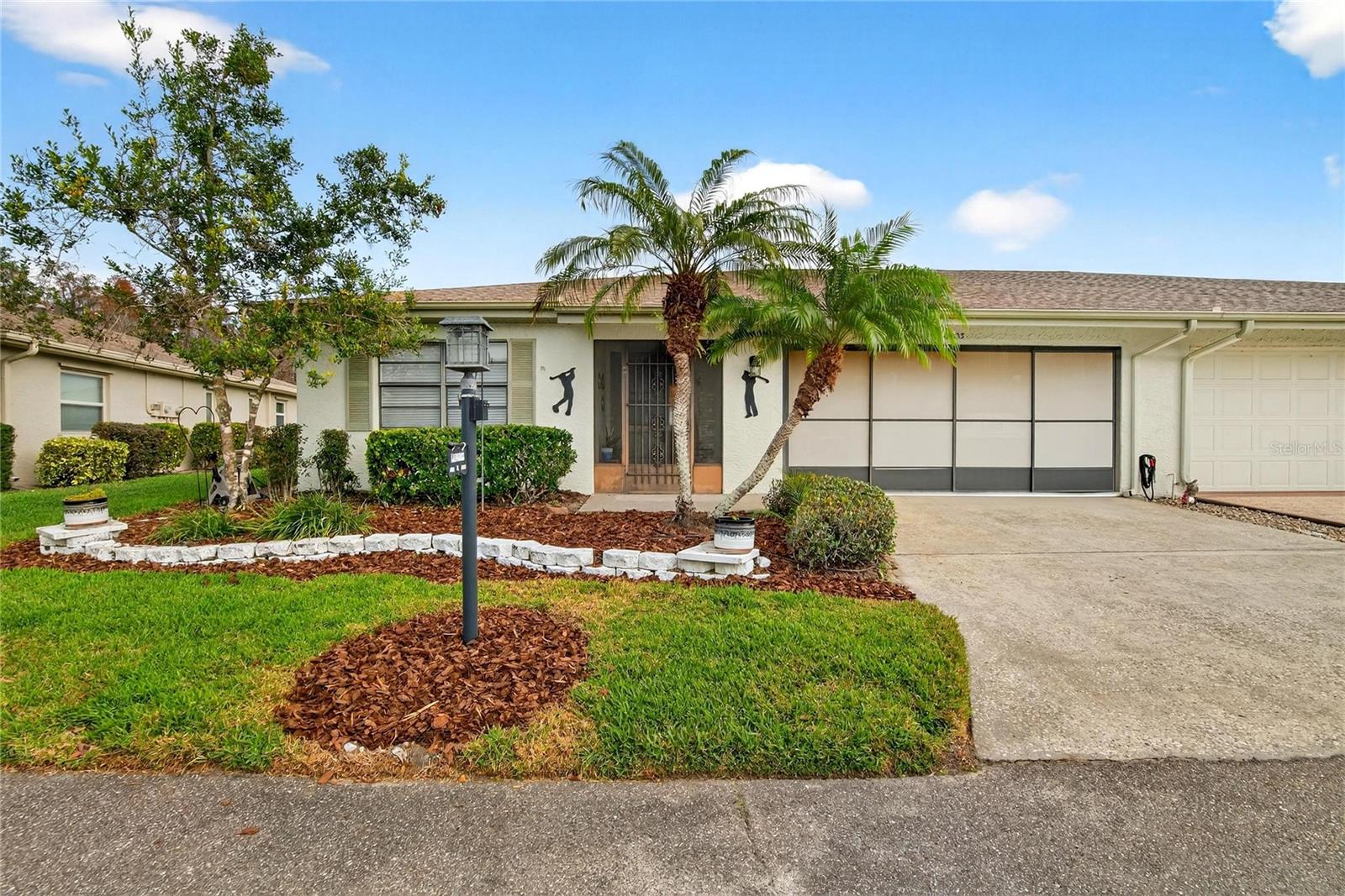 Image 49 of 53 For 2003 Hartlebury Way 432