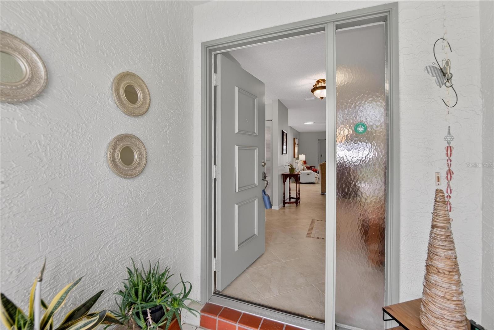 Image 8 of 53 For 2003 Hartlebury Way 432