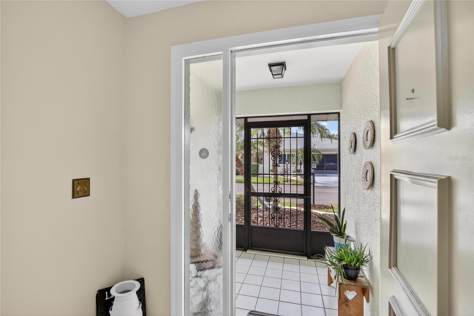 Image 9 of 53 For 2003 Hartlebury Way 432