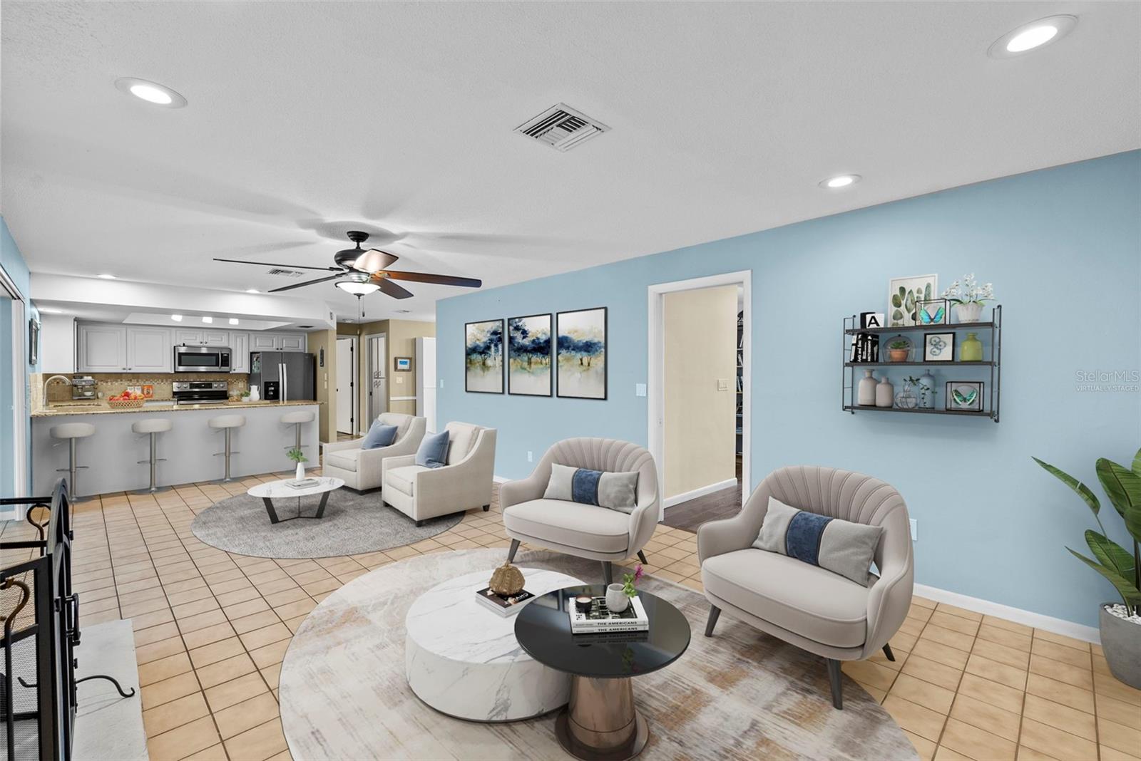 Image 5 of 82 For 2214 Davies Avenue