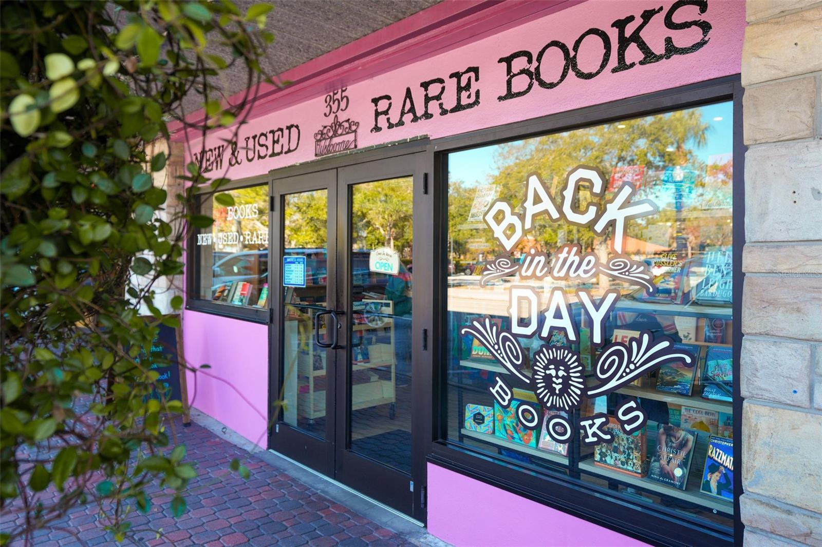 Image 68 of 82 For 2214 Davies Avenue