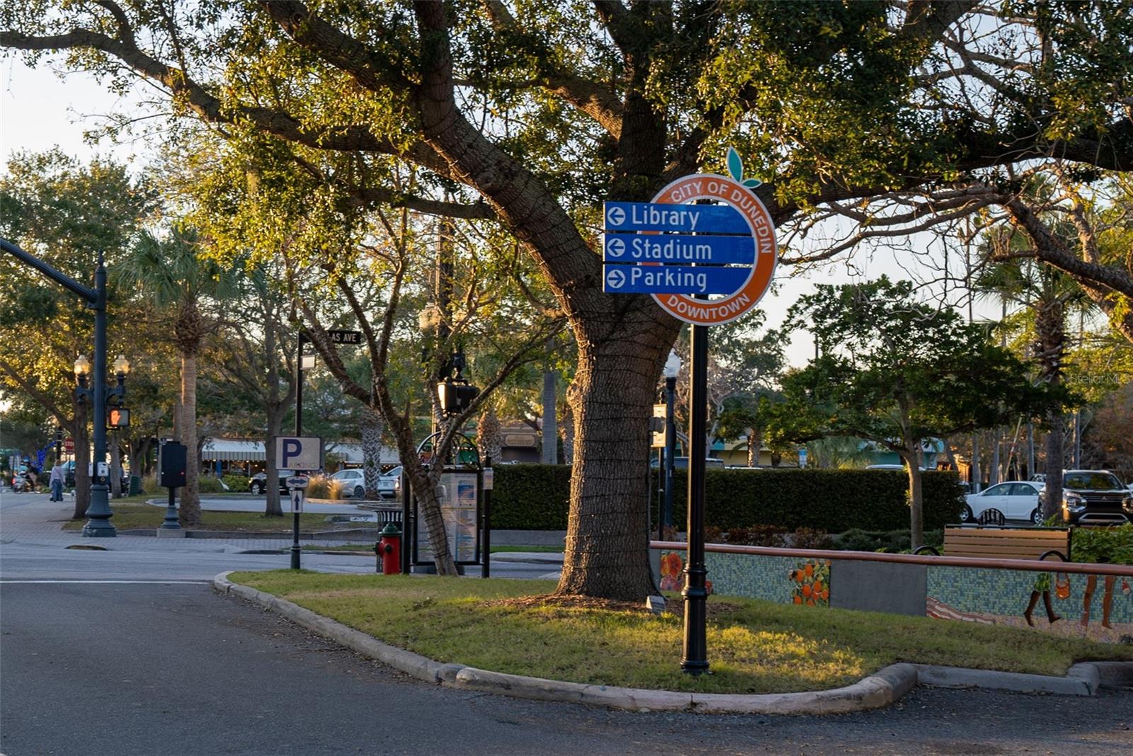 Image 73 of 82 For 2214 Davies Avenue