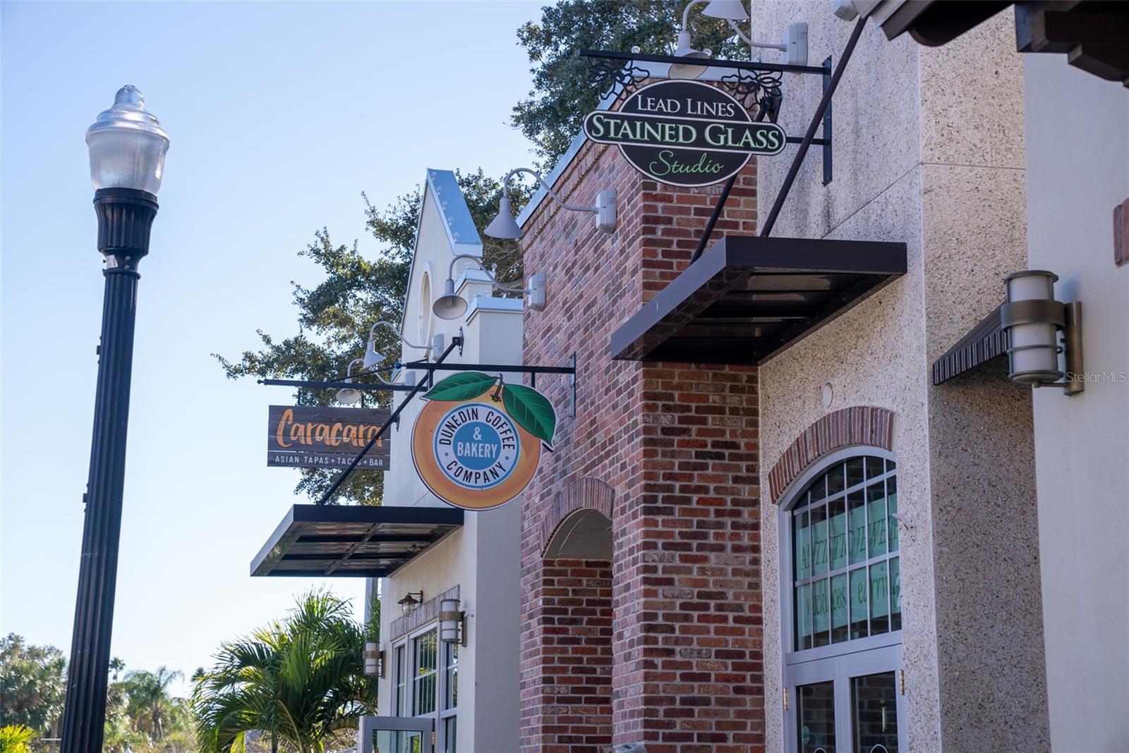 Image 76 of 82 For 2214 Davies Avenue