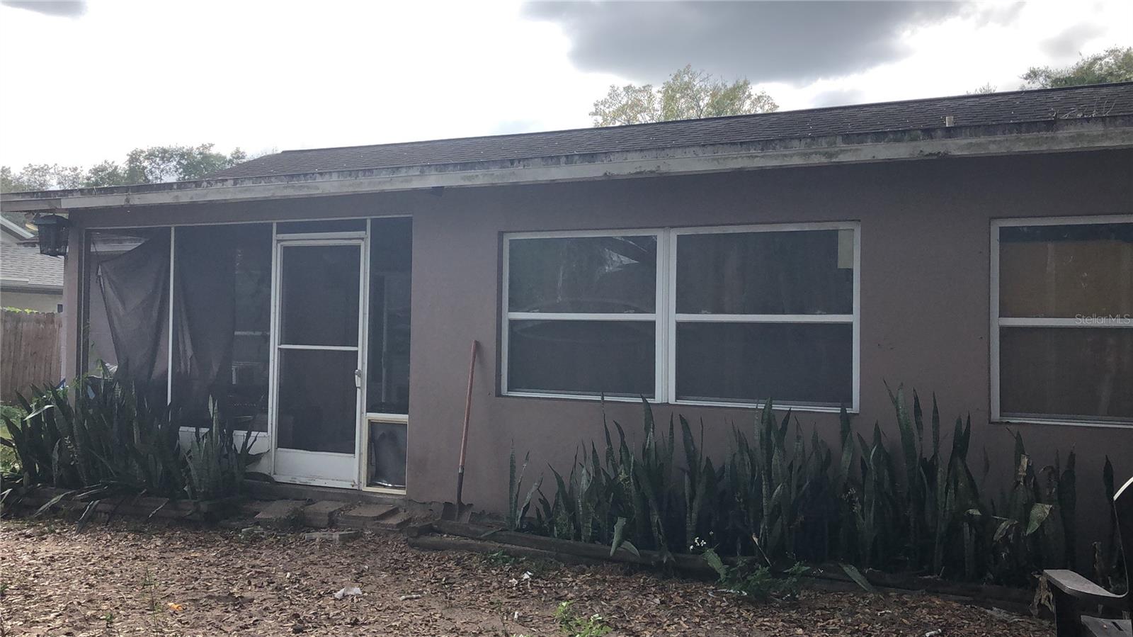 Image 2 of 5 For 1727 Tallowtree Circle