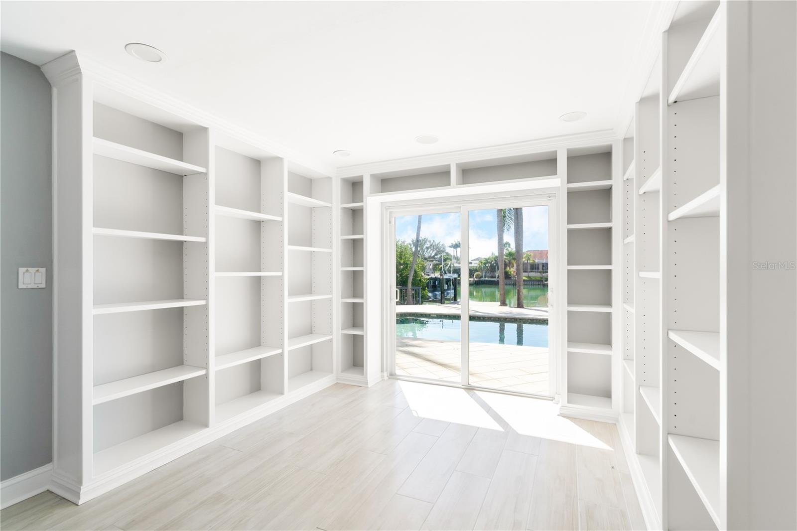 Image 33 of 69 For 482 Hermosita Drive