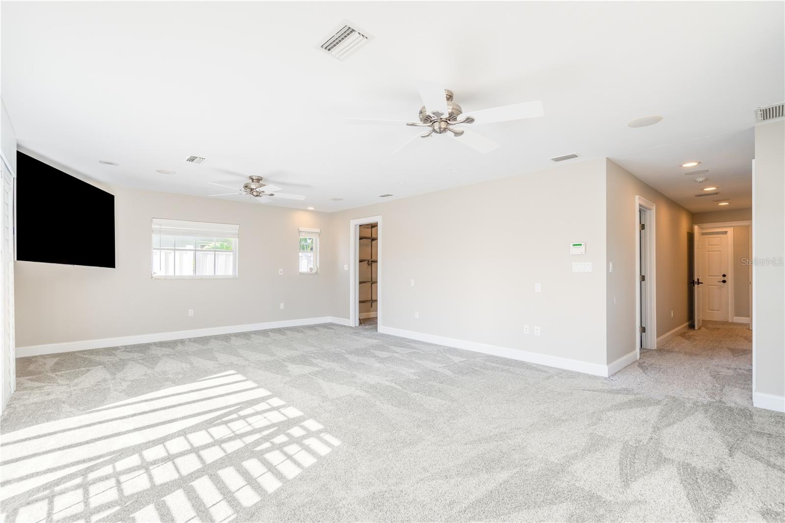 Image 37 of 69 For 482 Hermosita Drive