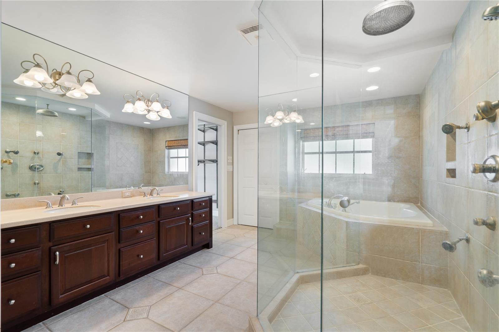 Image 43 of 69 For 482 Hermosita Drive