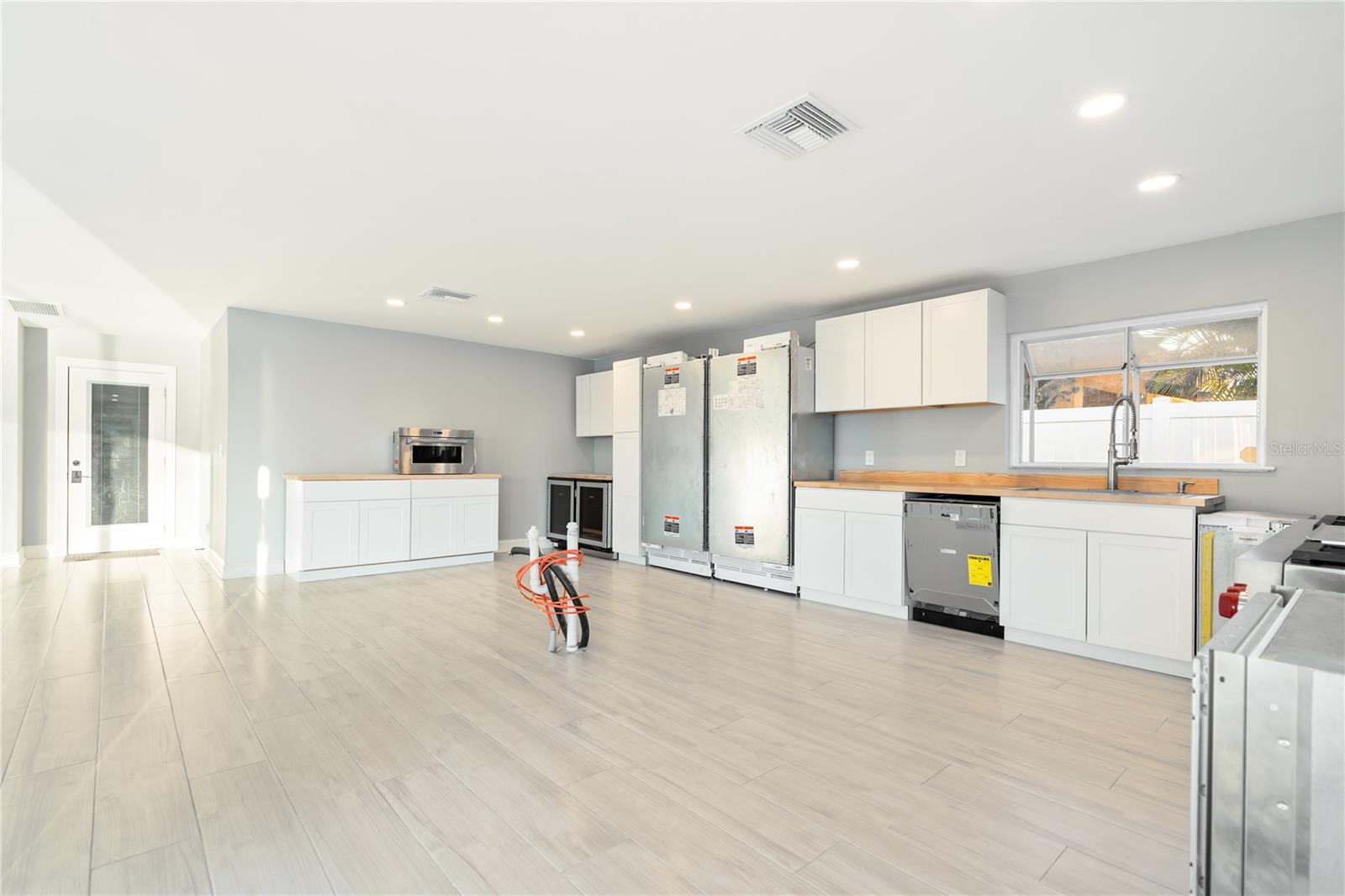 Image 55 of 69 For 482 Hermosita Drive