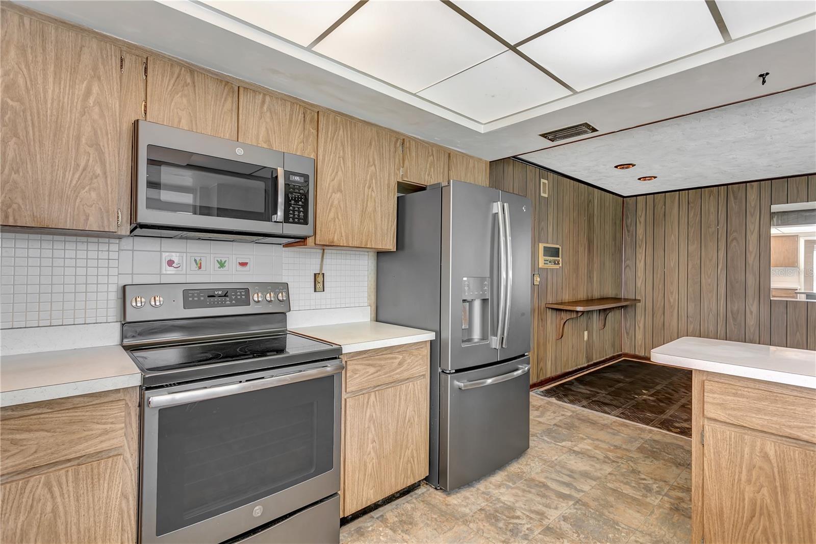 Image 11 of 65 For 2123 Beneva Road