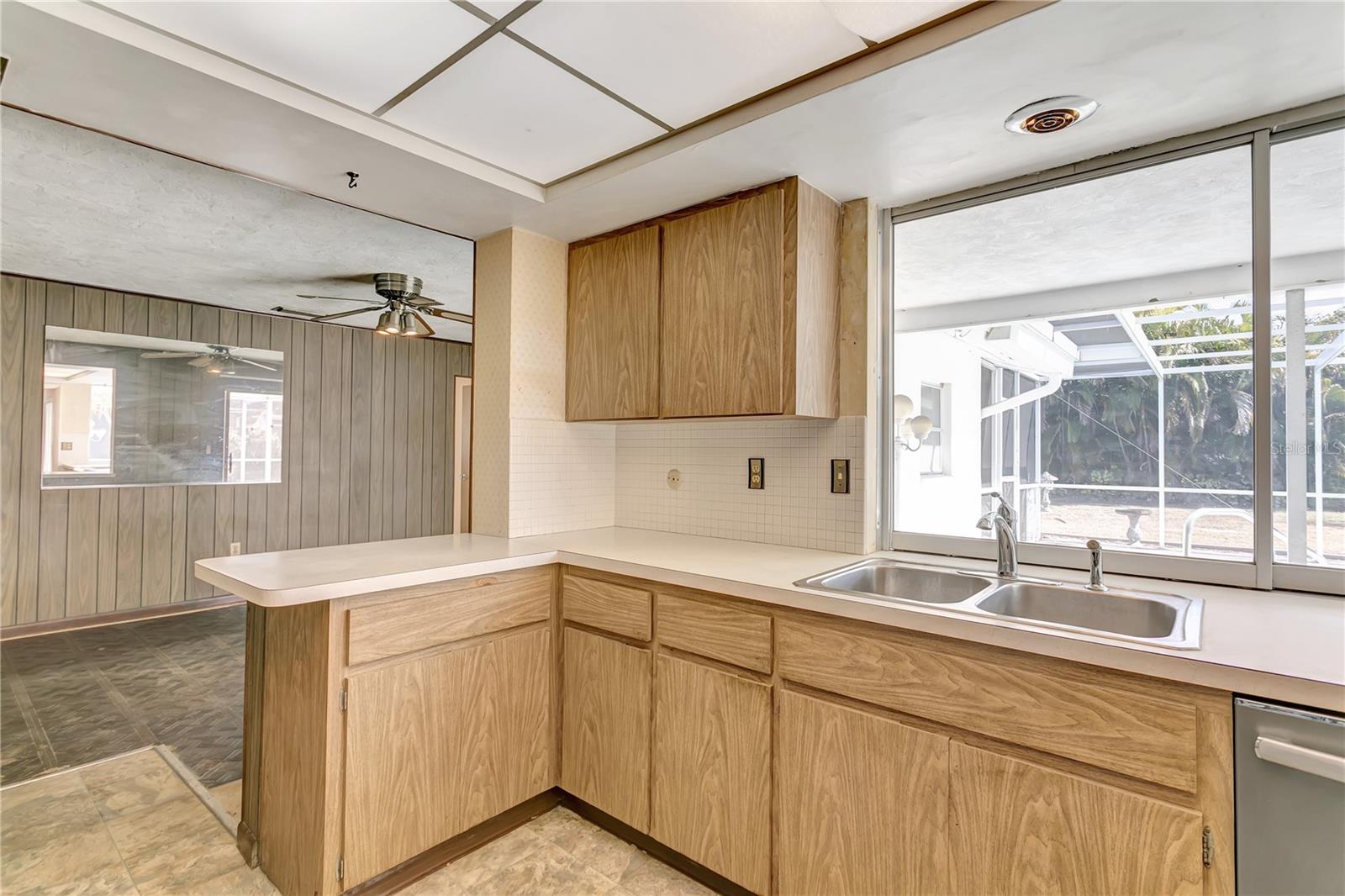 Image 12 of 65 For 2123 Beneva Road