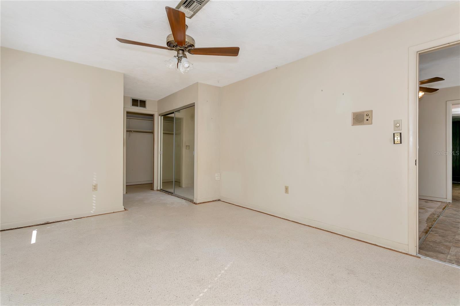 Image 18 of 65 For 2123 Beneva Road