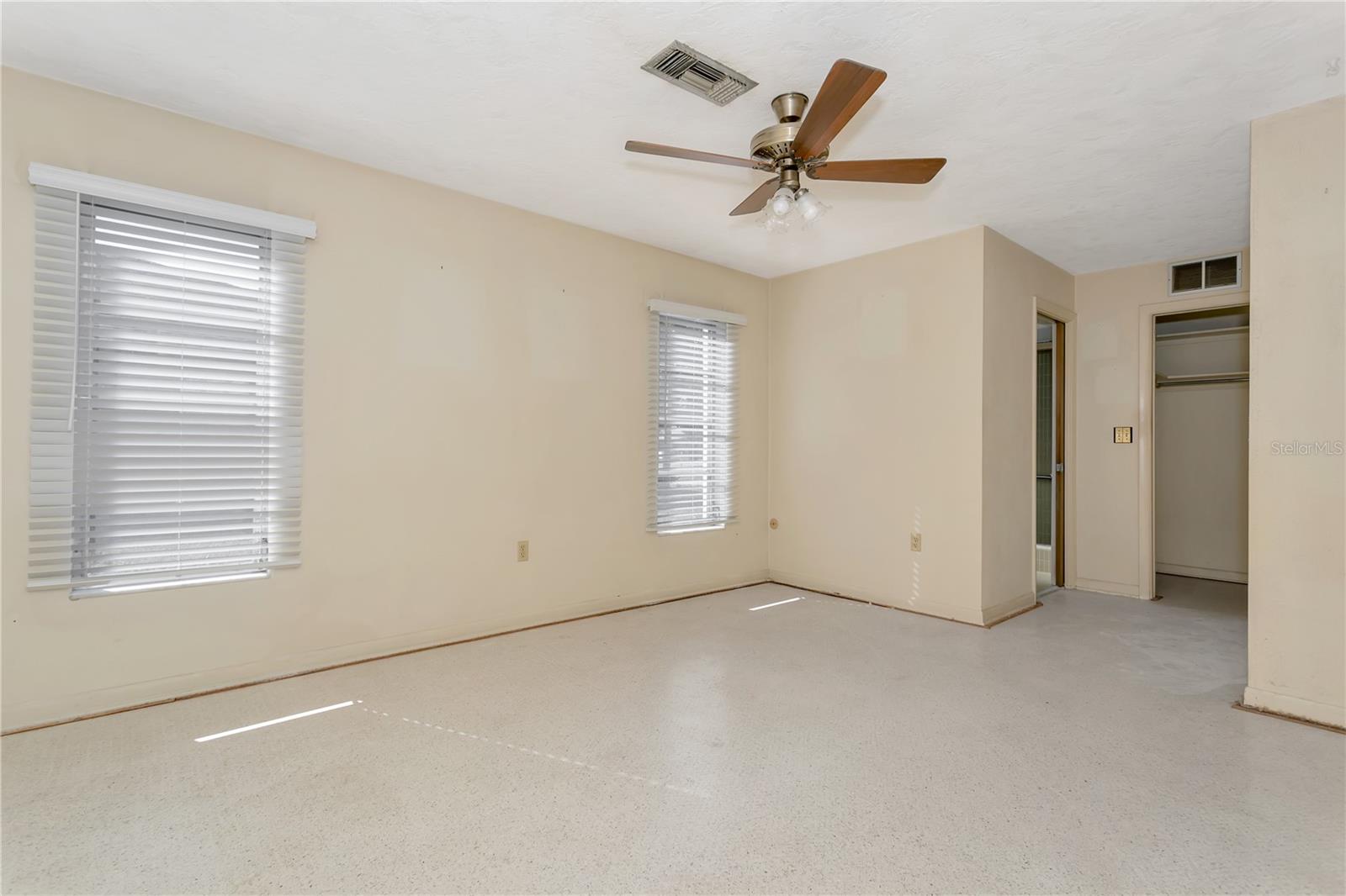 Image 19 of 65 For 2123 Beneva Road