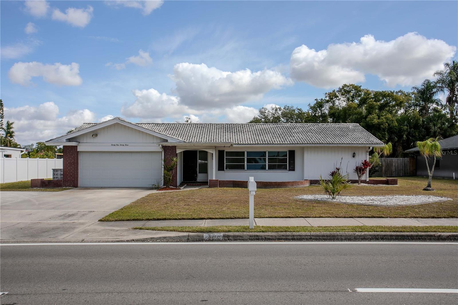 Image 48 of 65 For 2123 Beneva Road