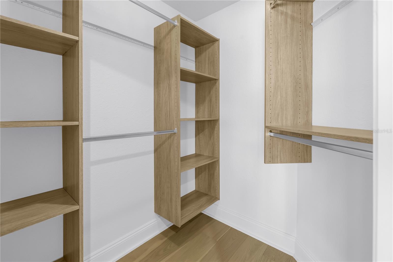 Image 23 of 69 For 1355 Pinellas Bayway S 23