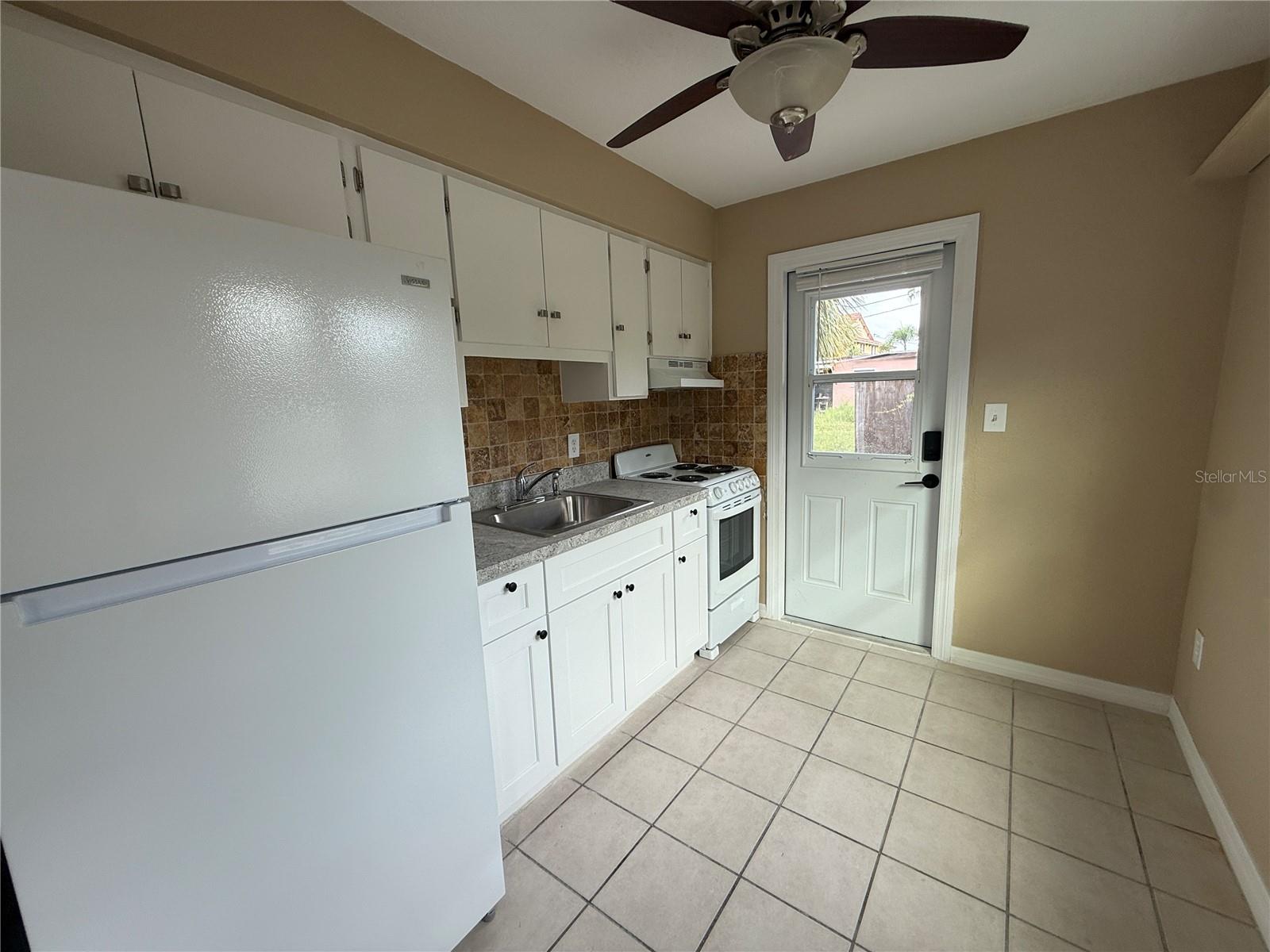 Image 39 of 46 For 7057 Sunset Drive