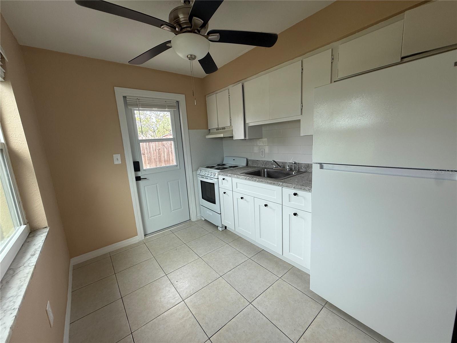 Image 6 of 46 For 7057 Sunset Drive