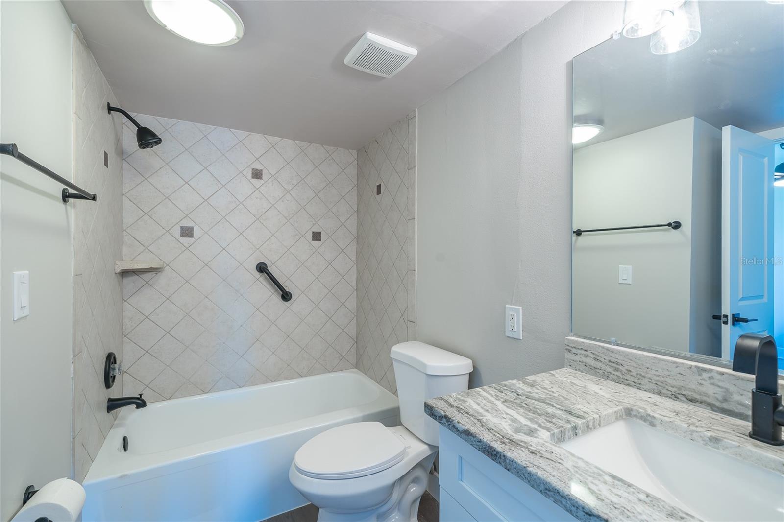 Image 32 of 44 For 372 Moorings Cove Drive 372