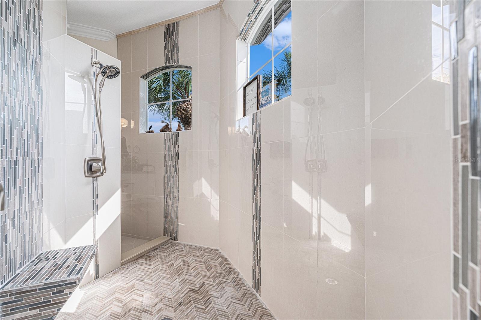 Image 25 of 39 For 4353 Dewey Drive