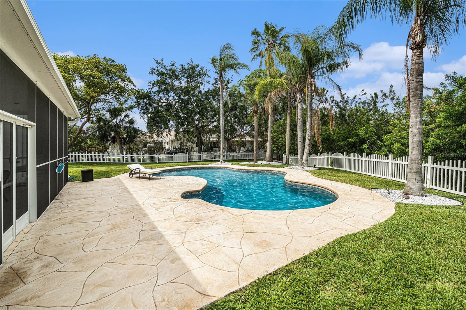 Image 31 of 39 For 4353 Dewey Drive