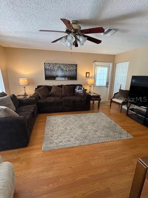 Image 7 of 74 For 1903 Canterbury Lane B2