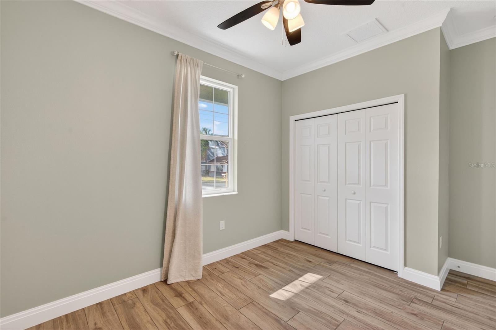 Image 15 of 44 For 405 Boyer Street