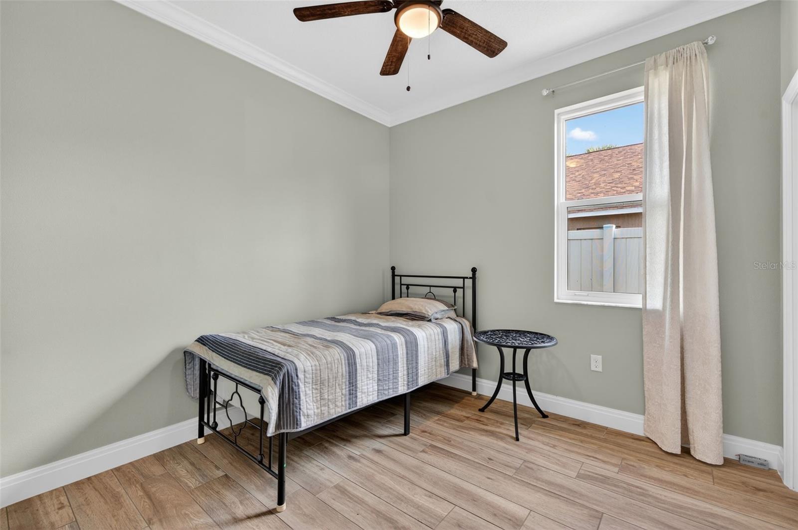 Image 21 of 44 For 405 Boyer Street