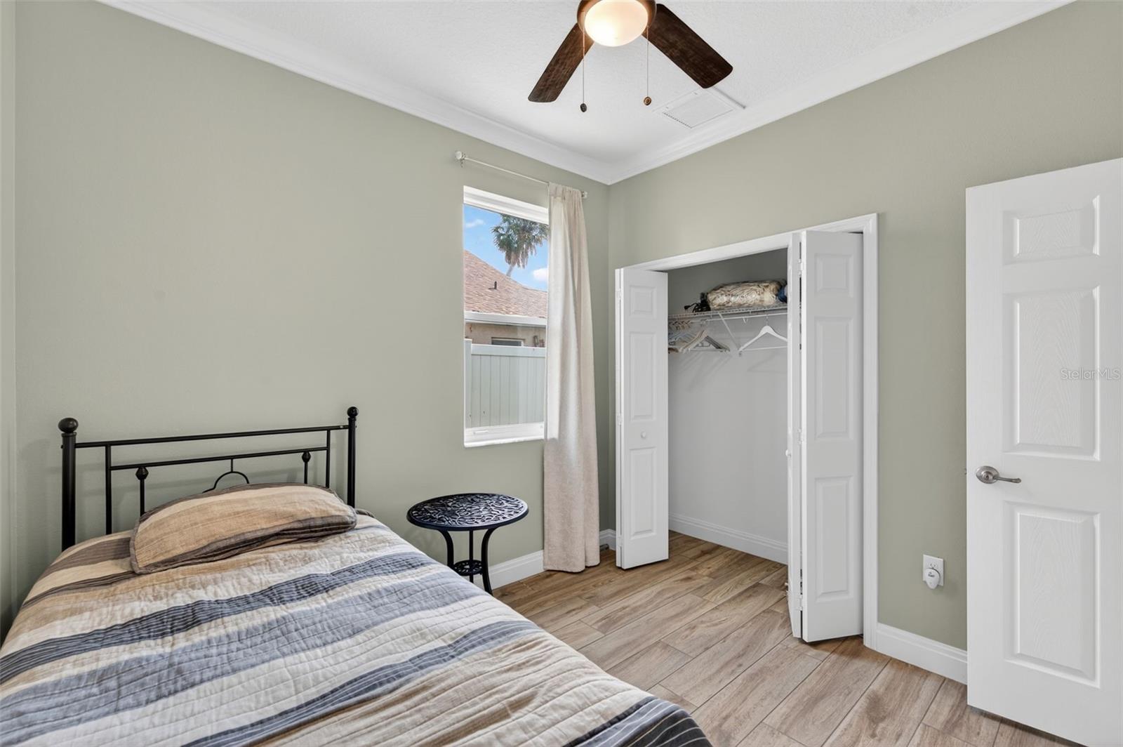 Image 23 of 44 For 405 Boyer Street