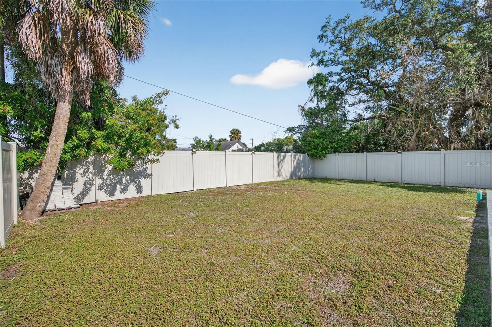 Image 42 of 44 For 405 Boyer Street