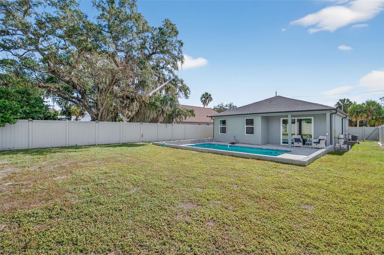 Image 44 of 44 For 405 Boyer Street