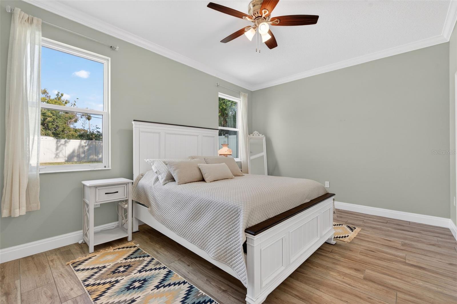 Image 9 of 44 For 405 Boyer Street