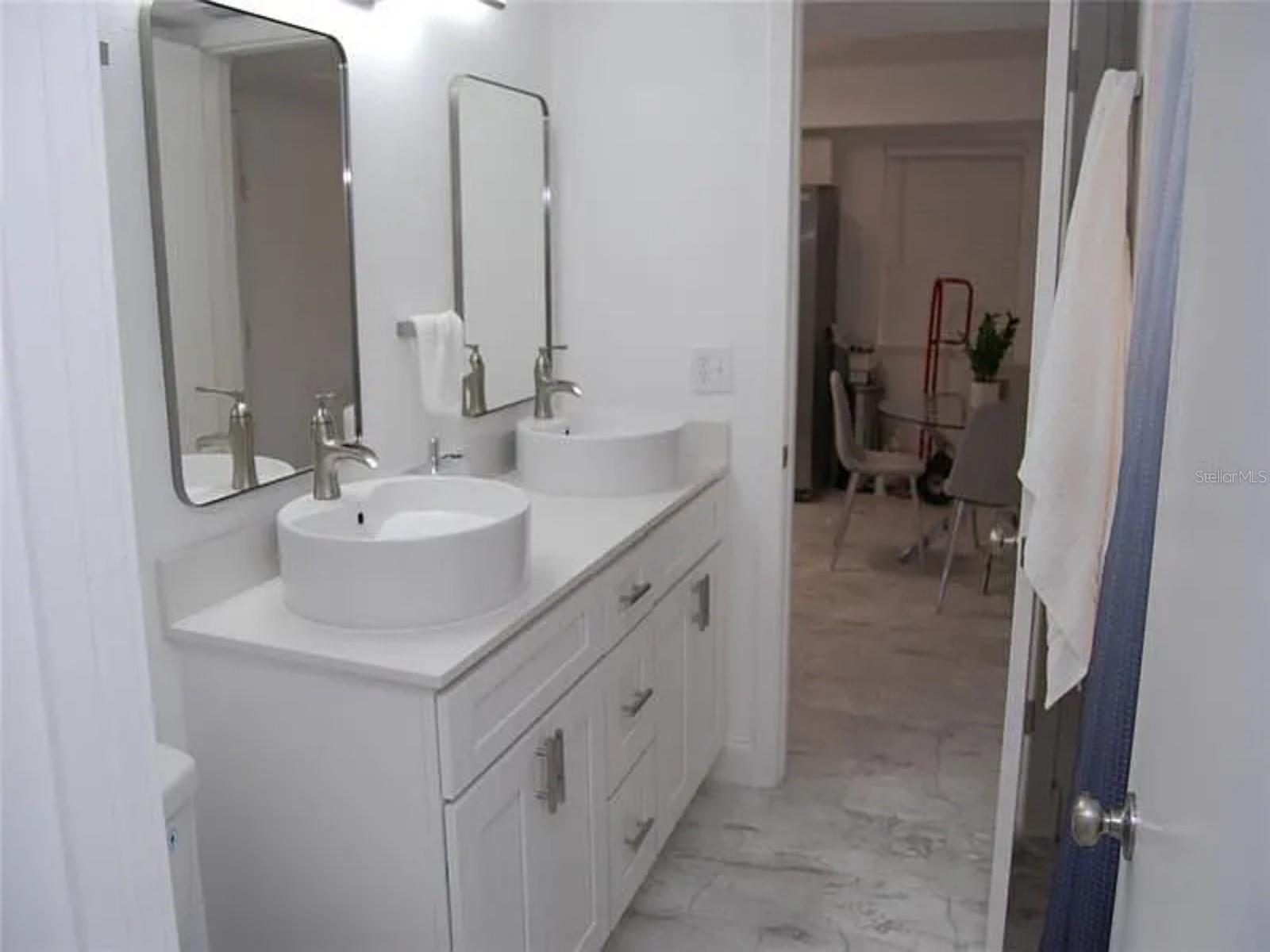 Image 26 of 32 For 4904 38th Way S 417