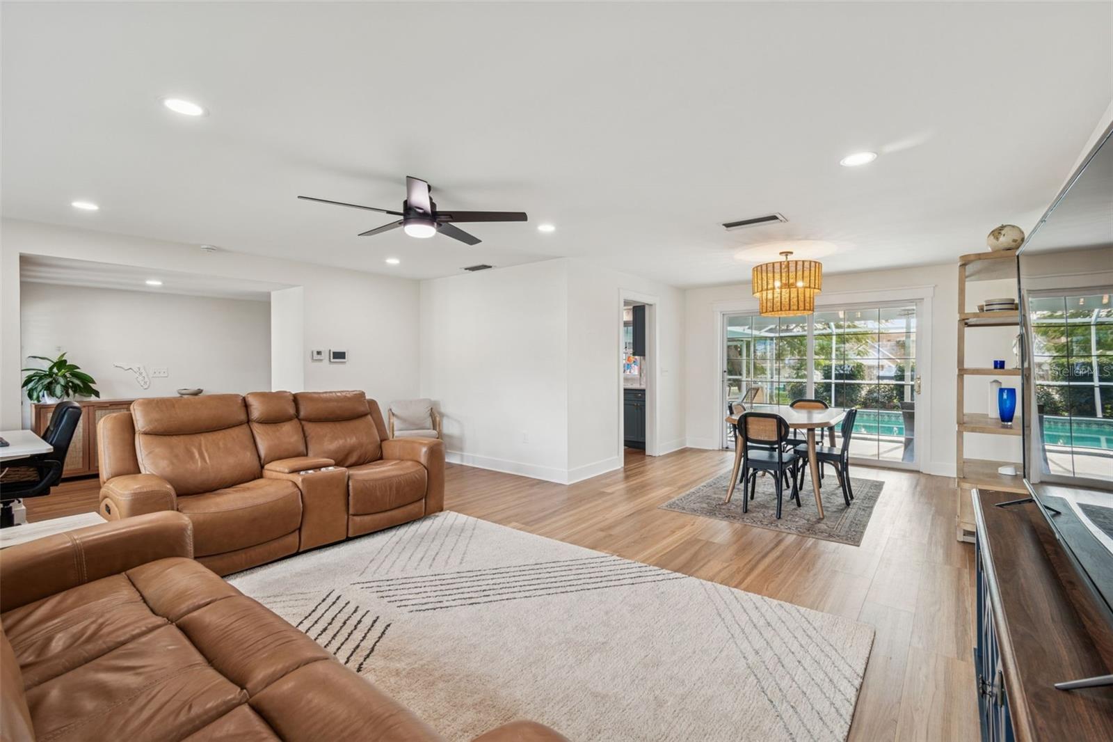 Image 7 of 44 For 3838 Mckay Creek Drive