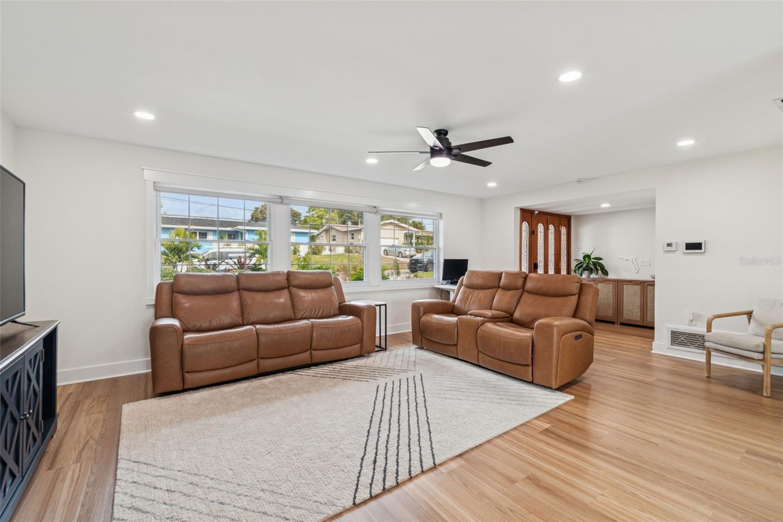 Image 8 of 44 For 3838 Mckay Creek Drive