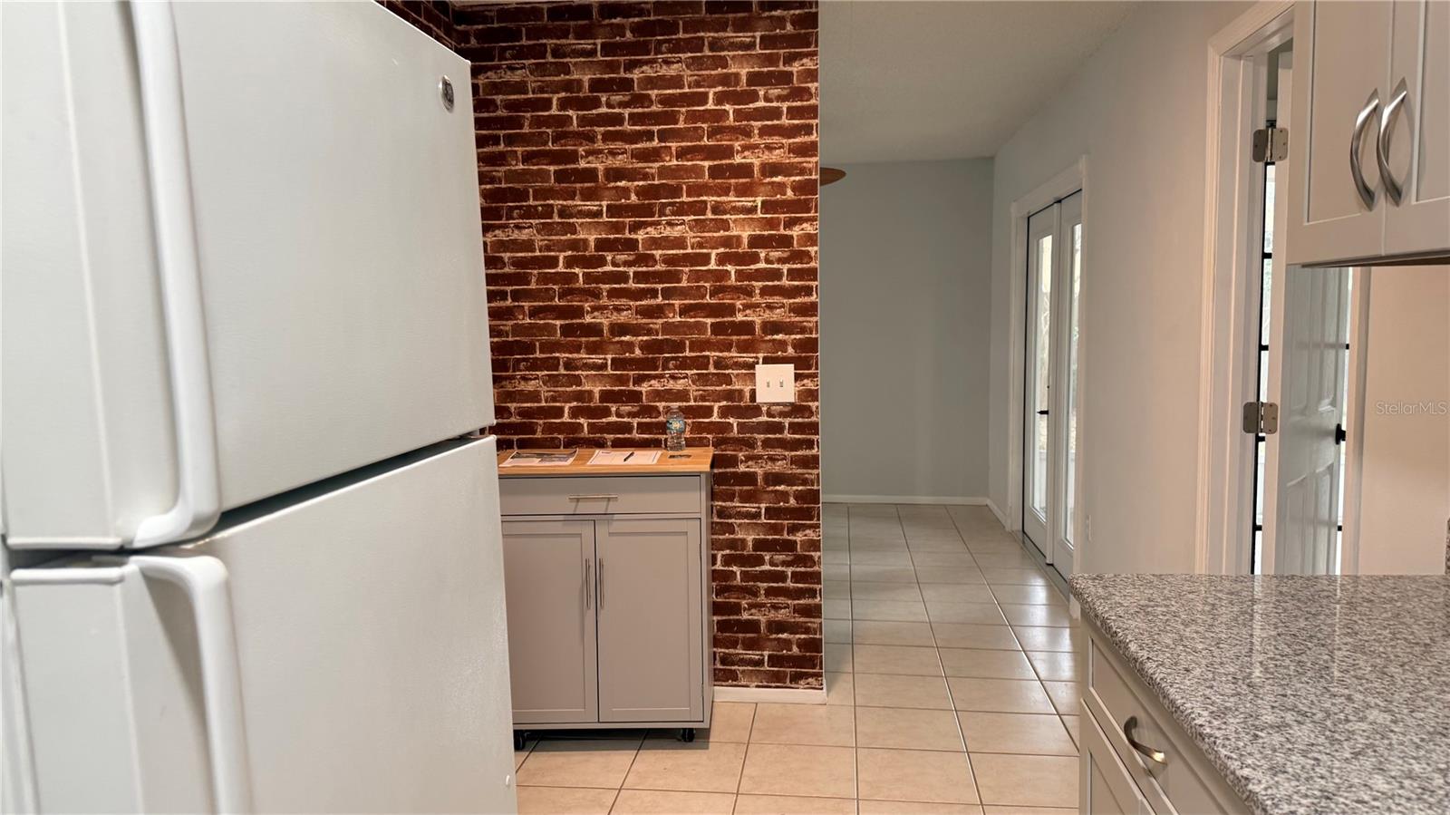 Image 14 of 32 For 7846 Royal Hart Drive