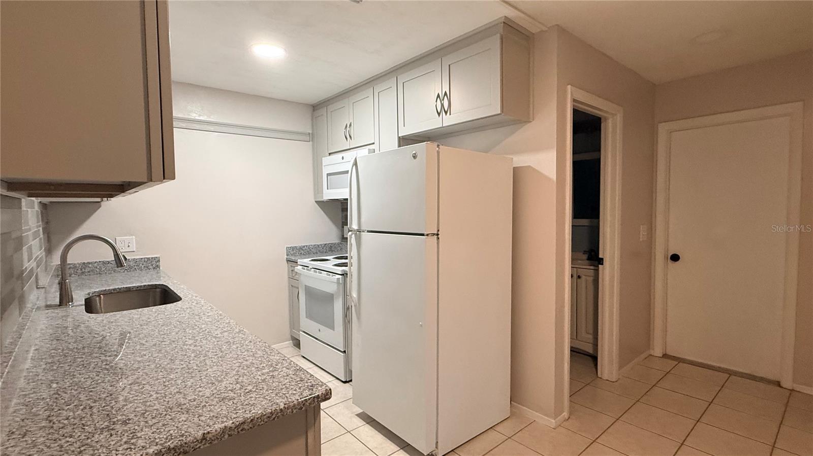 Image 15 of 32 For 7846 Royal Hart Drive