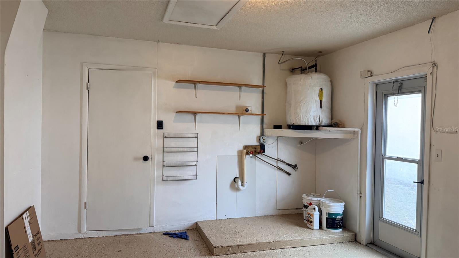 Image 27 of 32 For 7846 Royal Hart Drive